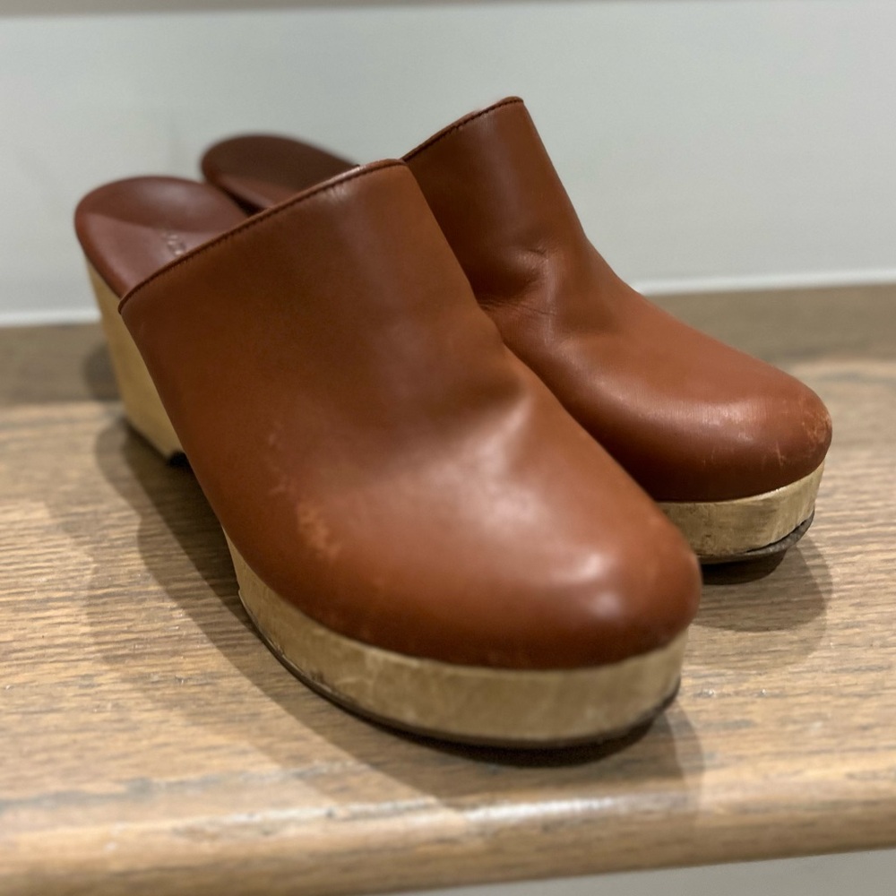 Everlane Brown Leather Clogs